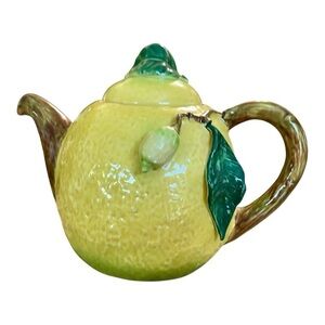 Porta Lemon Teapot, 3-D, Raised Lemon & Leaves, Ceramic, Vintage.